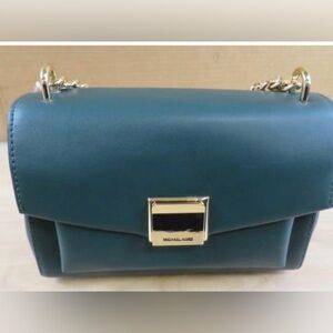 NWT Michael Kors Lita Medium Leather Crossbody Bag In Green, in box, giftable!